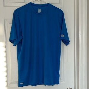 North Face men’s blue vapor wick tee shirt